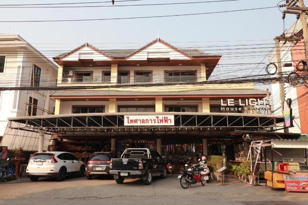 Le Light House & Hostel شيانغ ماي المظهر الخارجي الصورة